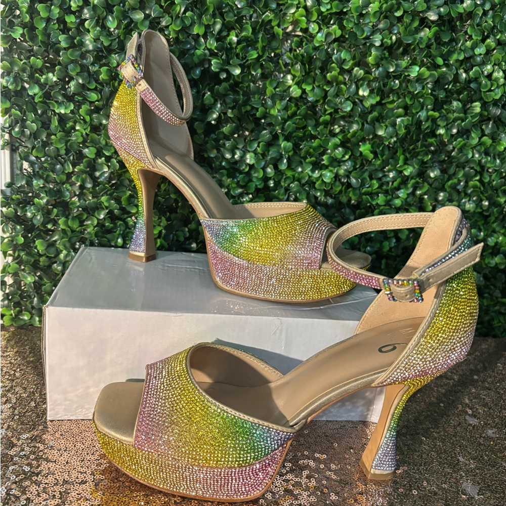 Brand new never worn metallic dust colored heels